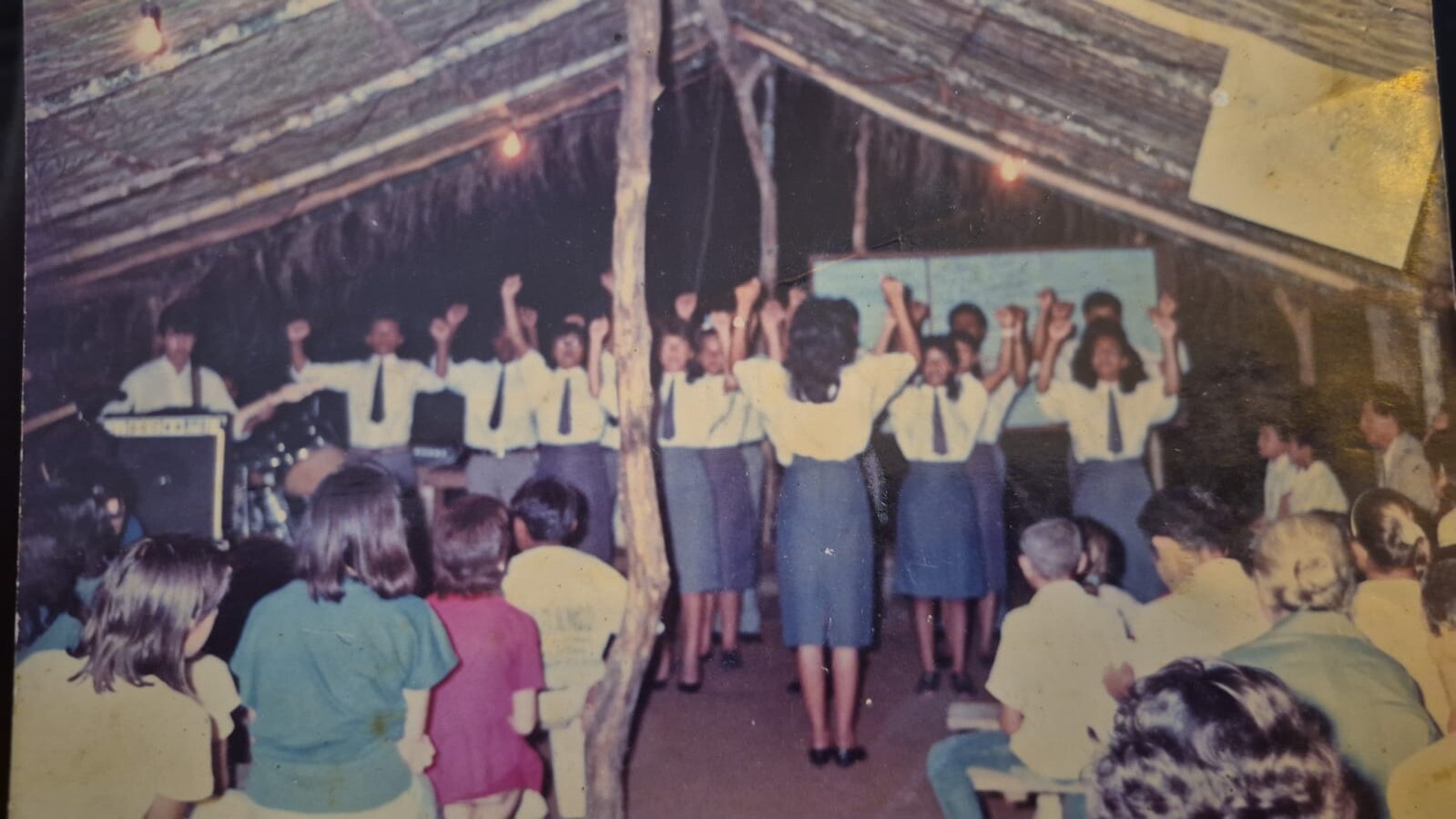 Registro histórico de uma celebração da Igreja Manhã Gloriosa